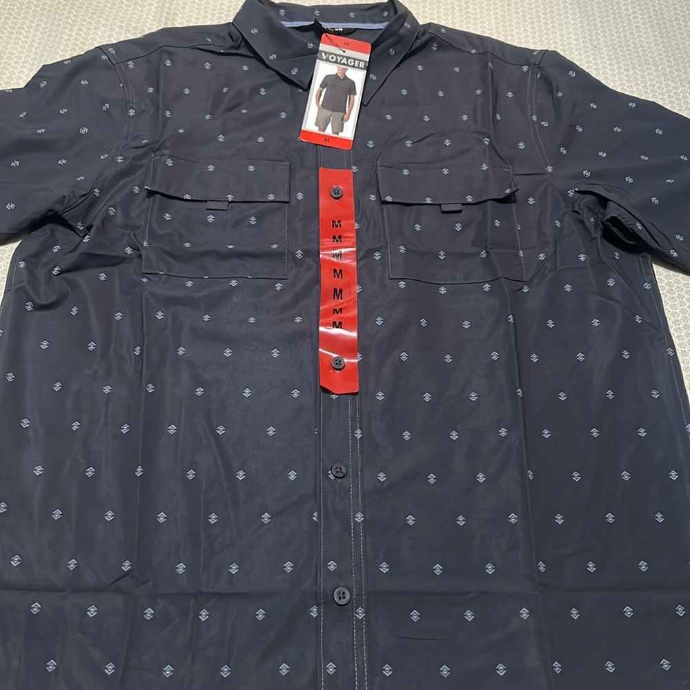 NWT Voyager Men’s Shirt Gray Size M